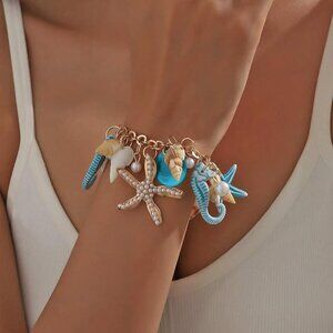 Woman's shell bracelet